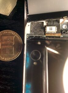 полосы на экране iphone 5 тупит сенсор