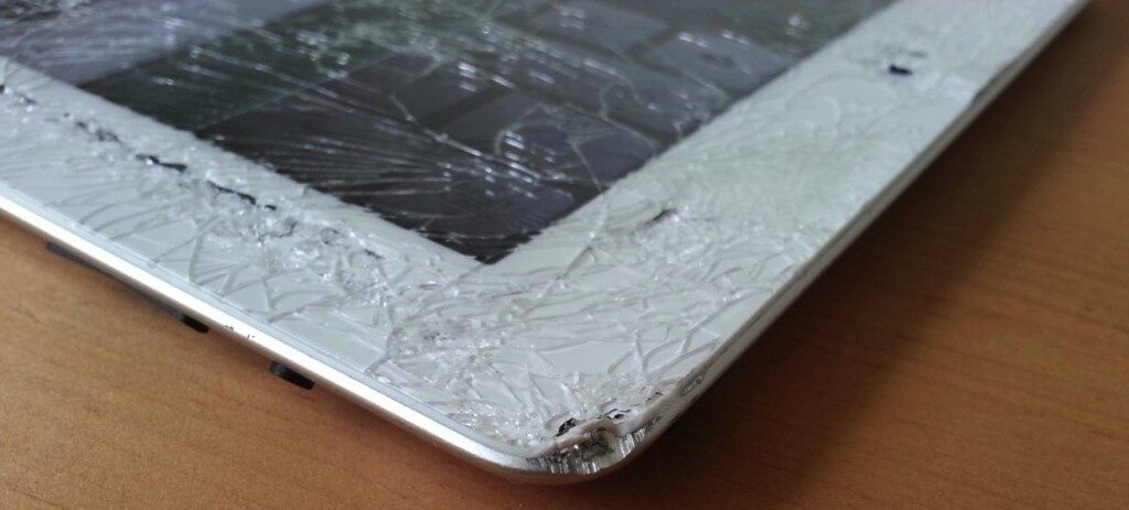 ipad 2 треснуло стекло планшета