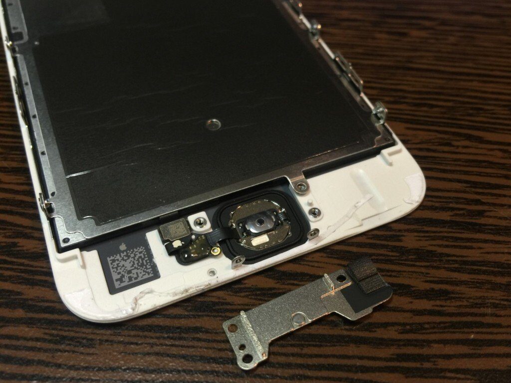 Замена стекла Iphone 6S с выездом Оригинальное стекло на Iphone 6S в Москве