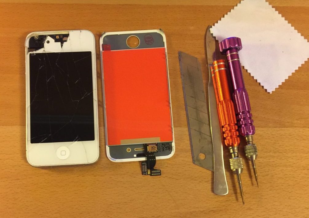 Замена экрана Iphone 4 с выездом Замена экрана Iphone 4 с выездом