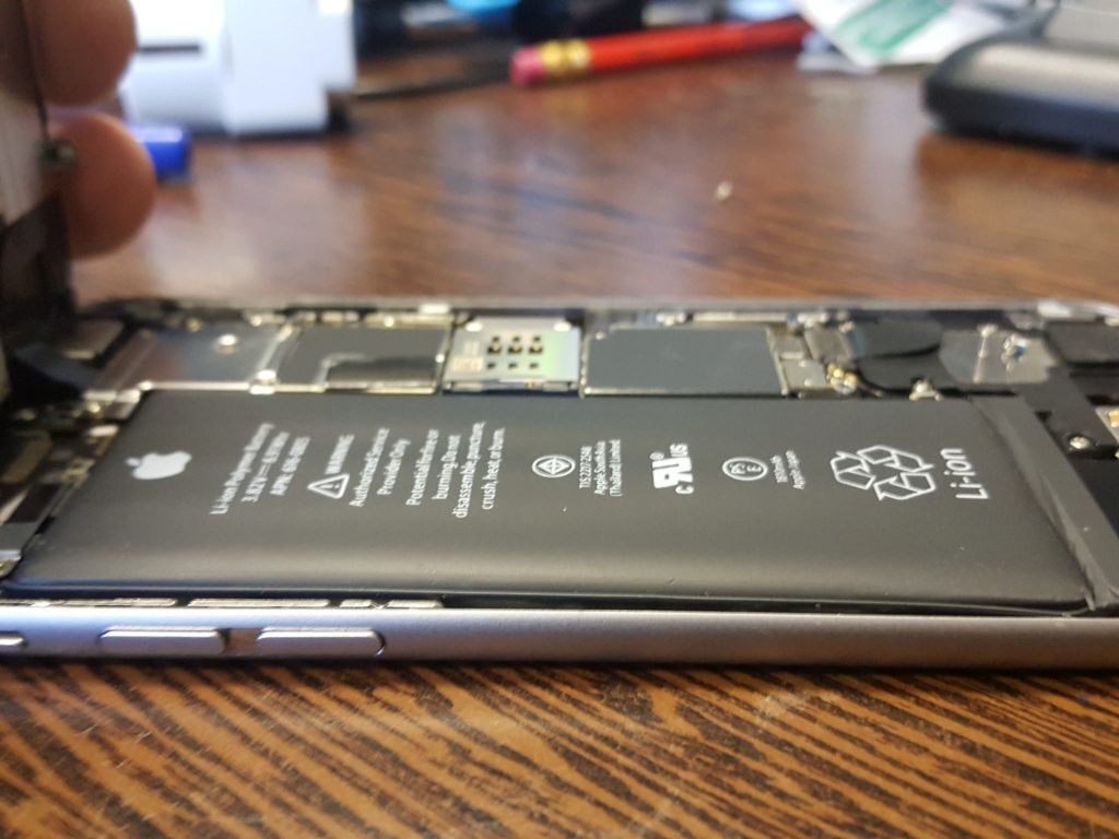Ремонт iphone с выездом на Кузнецкий Мост