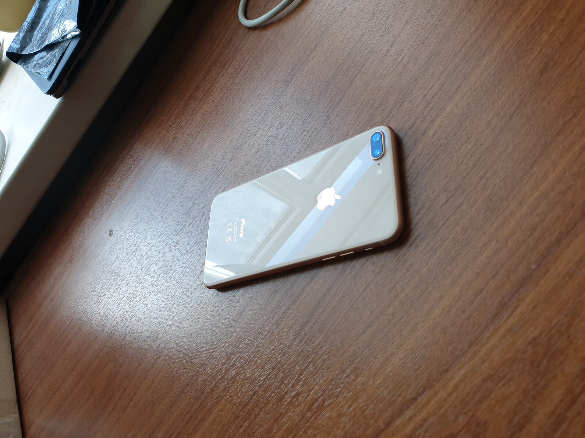 Ремонт стекла iPhone 8 plus в Москве