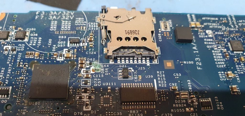 ремонт залитого ноутбука попадание воды в материнскую плату ноутбука